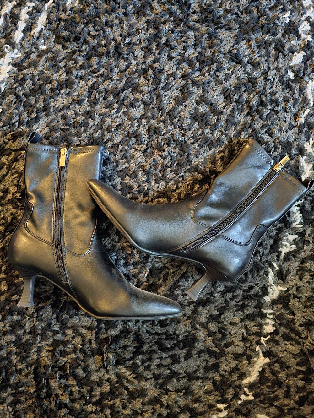 Jones New York Pointed Toe Ankle Boots with Side Zip And Kitten Heel